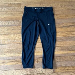 Cropped dry fit Nike leggings